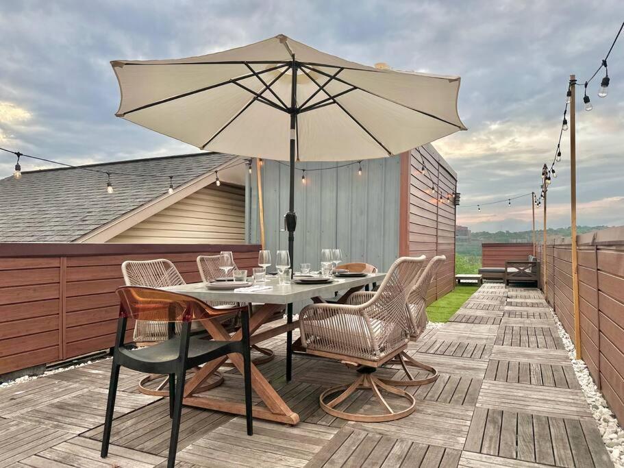 The Josephine By Luxe Pgh